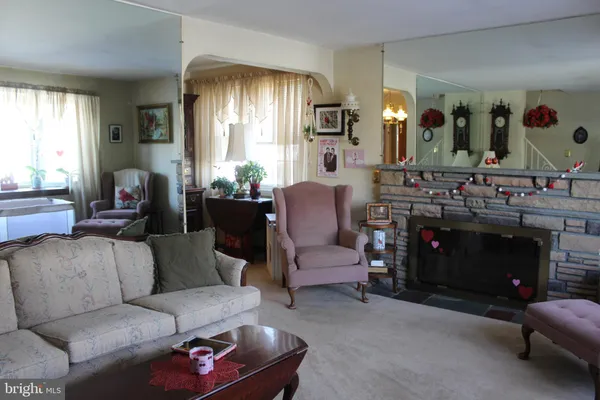 $350,000 | 118 Vassar Avenue, Stratford, NJ 08084