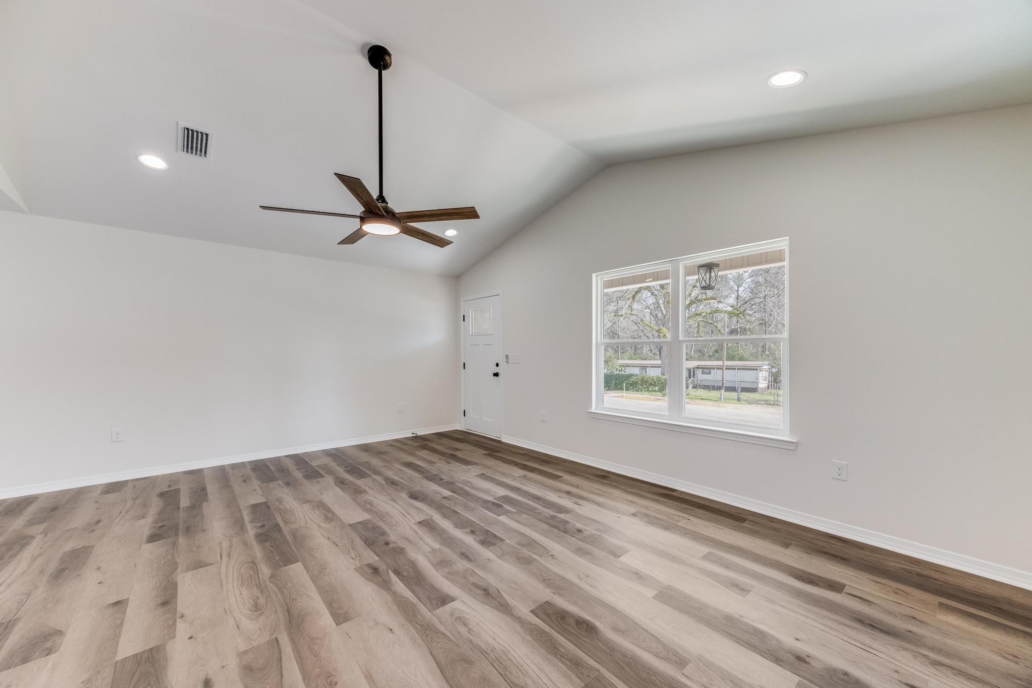 8084 3rd Street Laurel Hill, FL 32567 - Photo 7 of 35 06