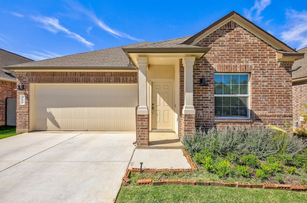 116 Cherry Ridge Road Georgetown, TX 78628 - Photo 1 of 1 a view of entryway with a front door