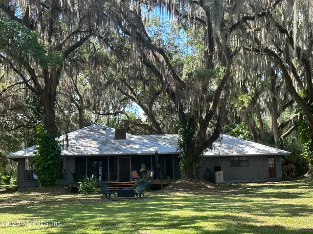 $674,900 | 119 Rivers Edge Drive, East Palatka, FL 32131