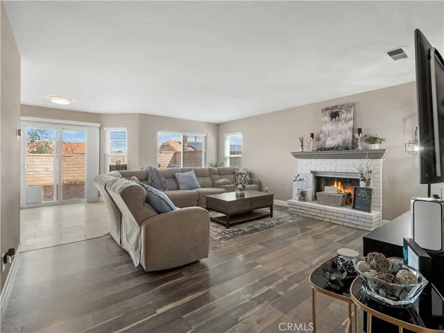 $569,000 | 38948 Glenwood Drive, Palmdale, CA 93551