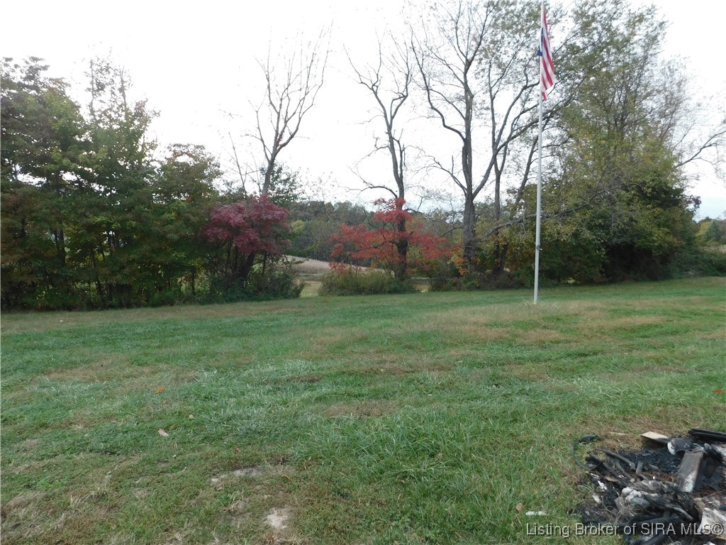 5418 East Mann Road Pekin, IN 47165 - Photo 2 of 6