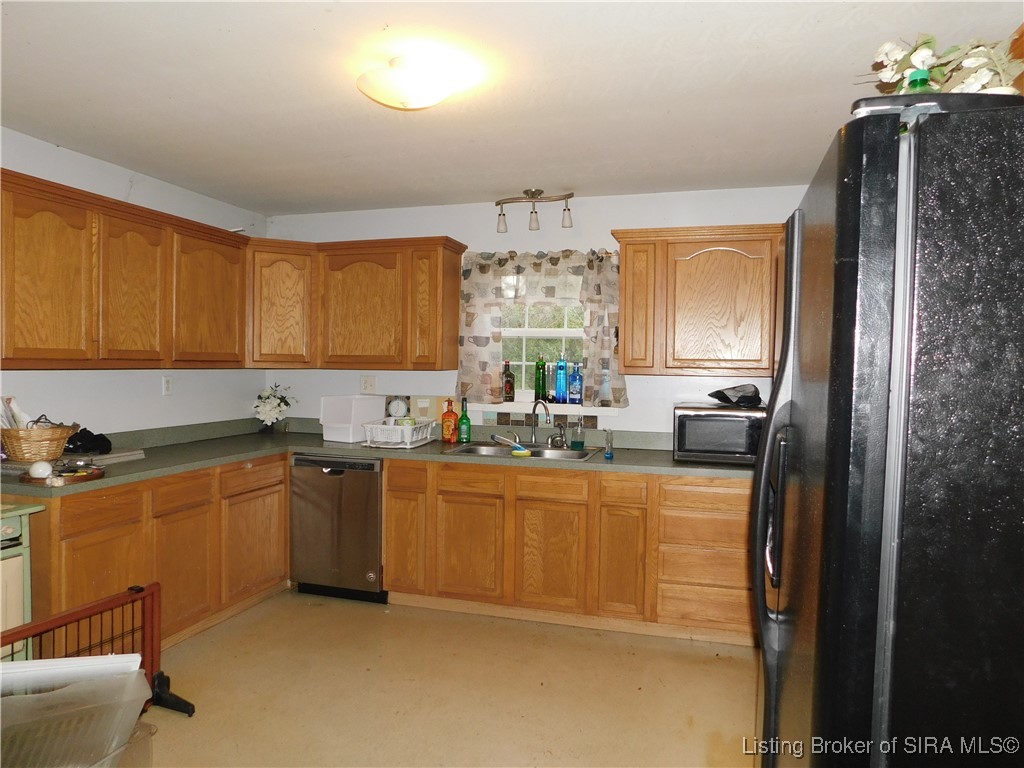 5418 East Mann Road Pekin, IN 47165 - Photo 3 of 6