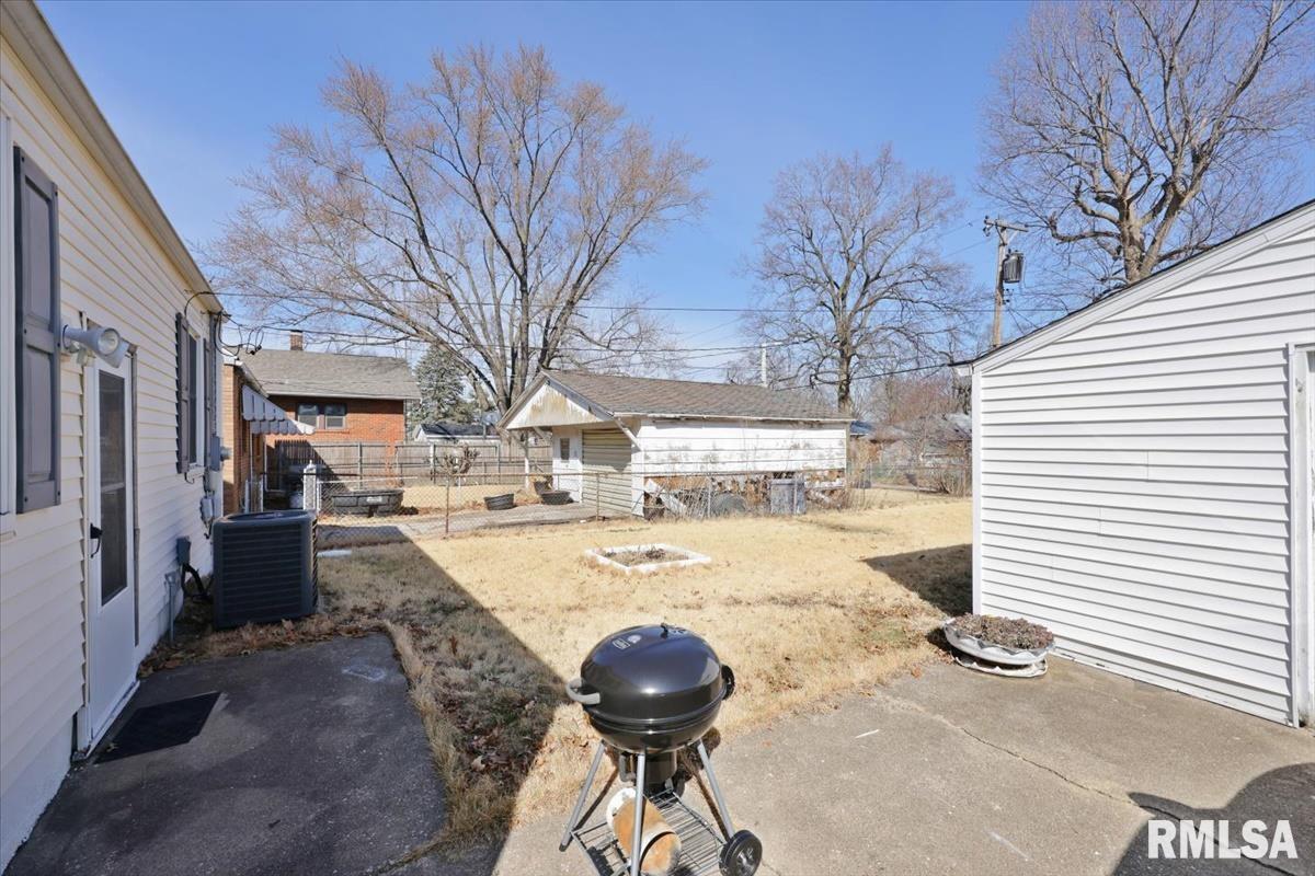 2112 North 7th Street Springfield, IL 62702 - Photo 6 of 19