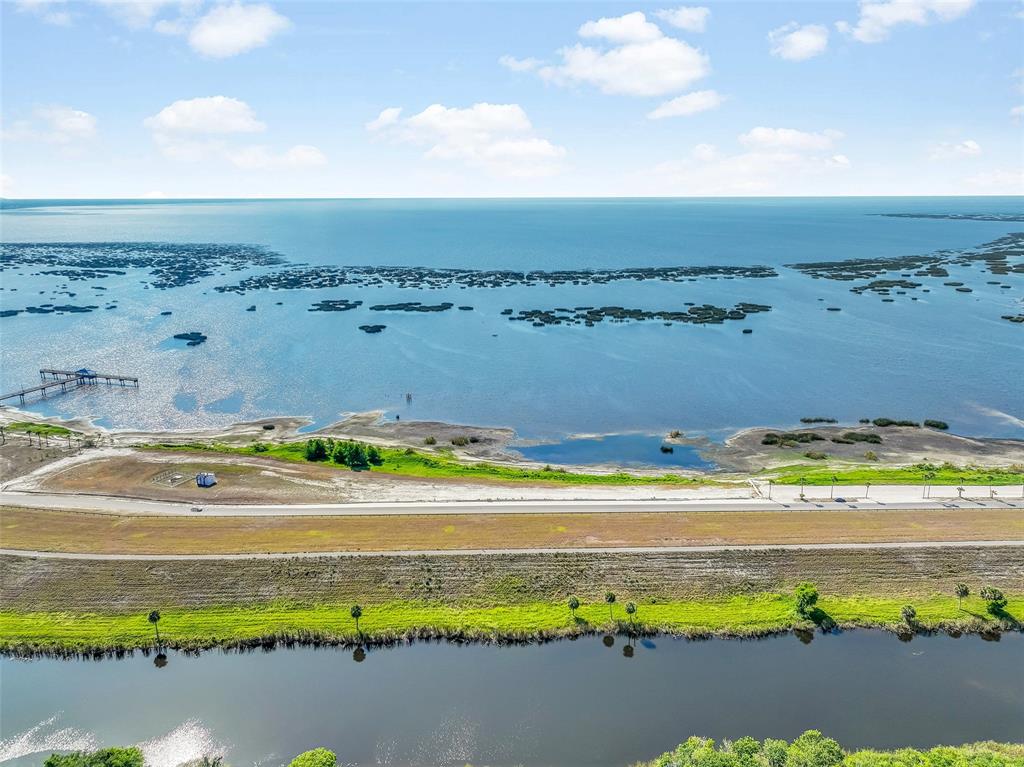 651 Highway 78 Okeechobee, FL 34974 - Photo 9 of 20 a view of an ocean