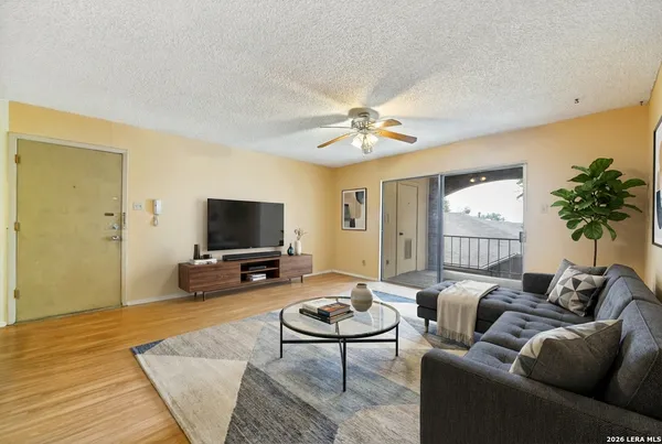 $100,000 | 1819 Babcock Road, Unit 410D, San Antonio, TX 78229