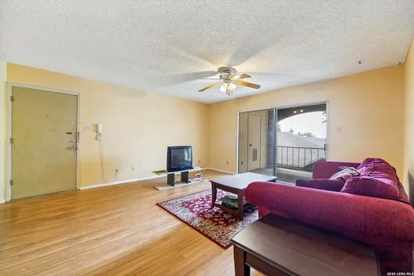 $100,000 | 1819 Babcock Road, Unit 410D, San Antonio, TX 78229
