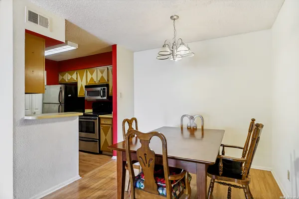 $100,000 | 1819 Babcock Road, Unit 410D, San Antonio, TX 78229