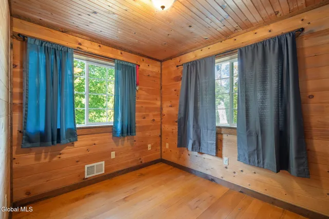 $385,000 | 5623 Lake Road, Galway, NY 12074