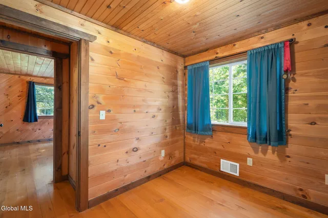 $385,000 | 5623 Lake Road, Galway, NY 12074