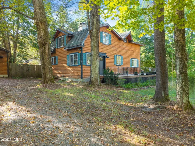 $385,000 | 5623 Lake Road, Galway, NY 12074