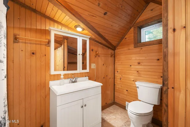 $385,000 | 5623 Lake Road, Galway, NY 12074