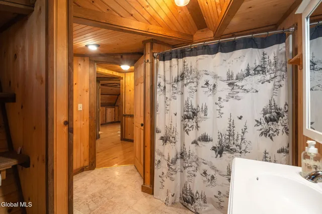 $385,000 | 5623 Lake Road, Galway, NY 12074