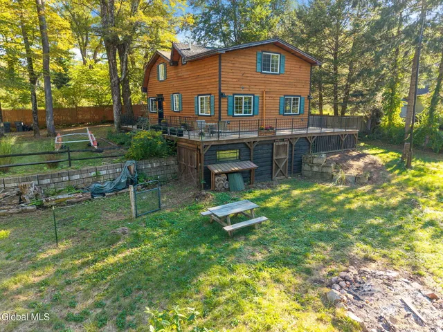 $385,000 | 5623 Lake Road, Galway, NY 12074