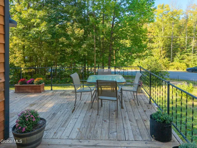 $385,000 | 5623 Lake Road, Galway, NY 12074