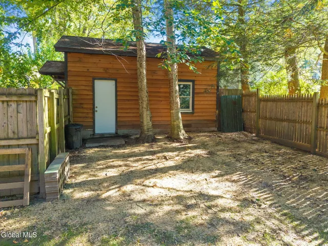 $385,000 | 5623 Lake Road, Galway, NY 12074