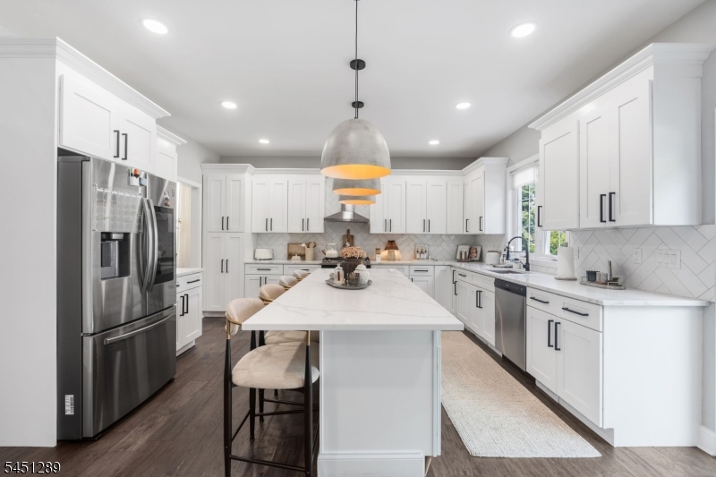 311 Martin Road Union, NJ 07083 - Photo 3 of 49 Gallery Image 3