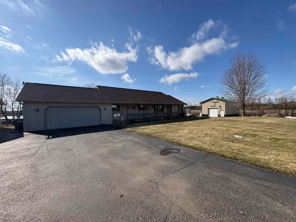 $650,000 | N4357 County Rd T, Shawano, WI 54166