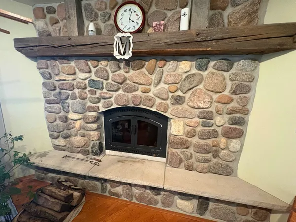 $650,000 | N4357 County Rd T, Shawano, WI 54166