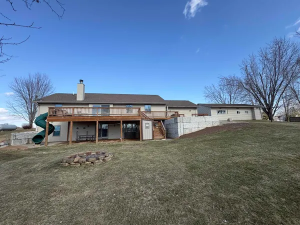 $650,000 | N4357 County Rd T, Shawano, WI 54166