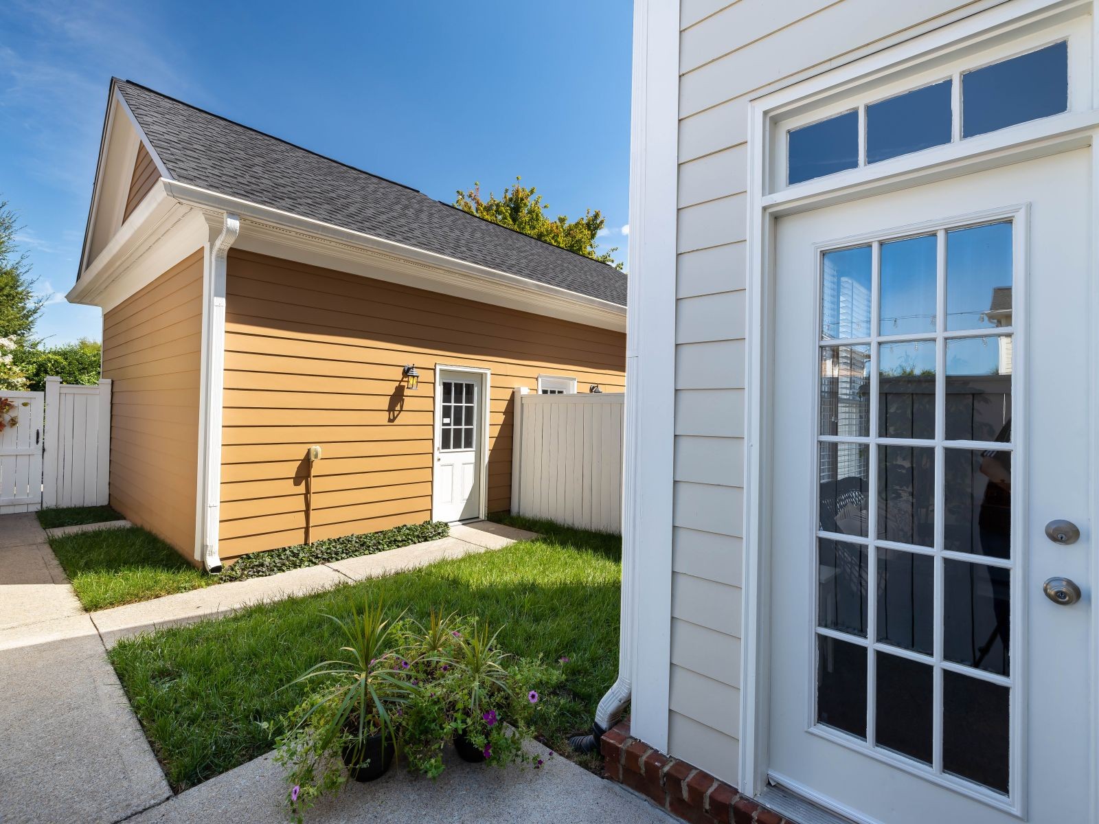110 Pearl Street Franklin, TN 37064 - Photo 34 of 38 a view of a house with a window