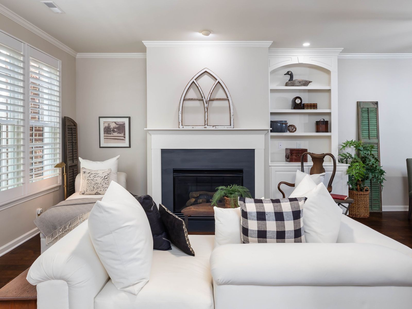 110 Pearl Street Franklin, TN 37064 - Photo 4 of 38 a living room with furniture and a fireplace