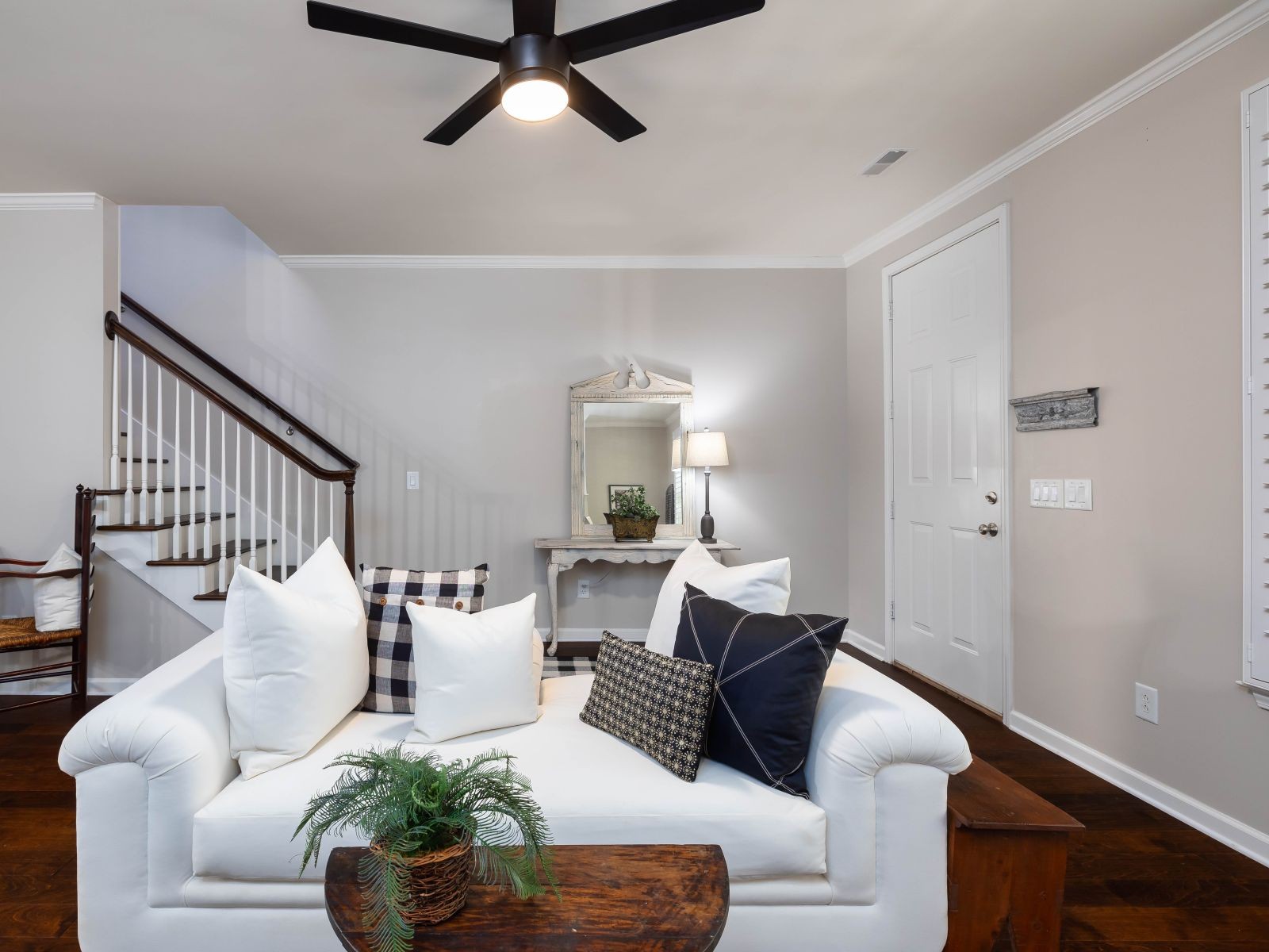 110 Pearl Street Franklin, TN 37064 - Photo 5 of 38 a living room with furniture
