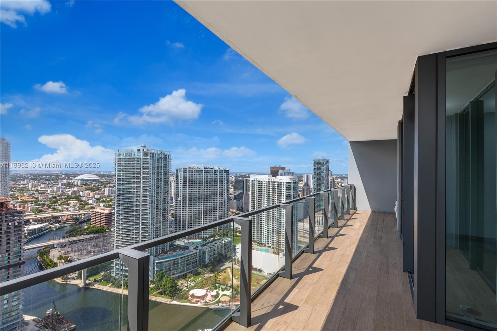 68 Southeast 6th Street, Unit 3906 Miami, FL 33131 - Photo 29 of 48 a view of a balcony with city view