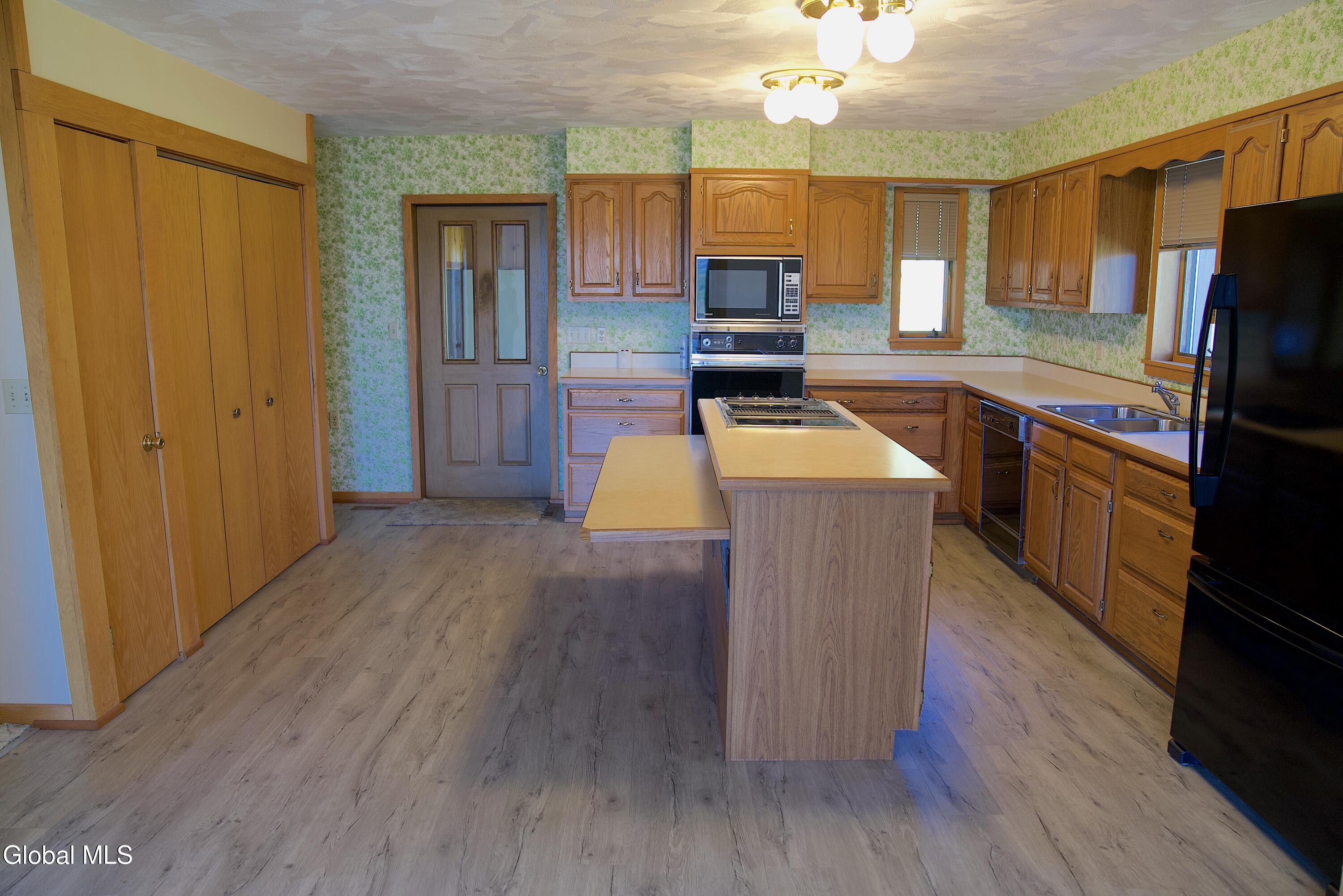 229 Sprakers Road Esperance, NY 12160 - Photo 8 of 40 08