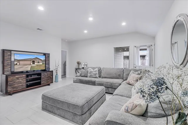 $2,300 | 2321 Tranquil Lane, Corpus Christi, TX 78418