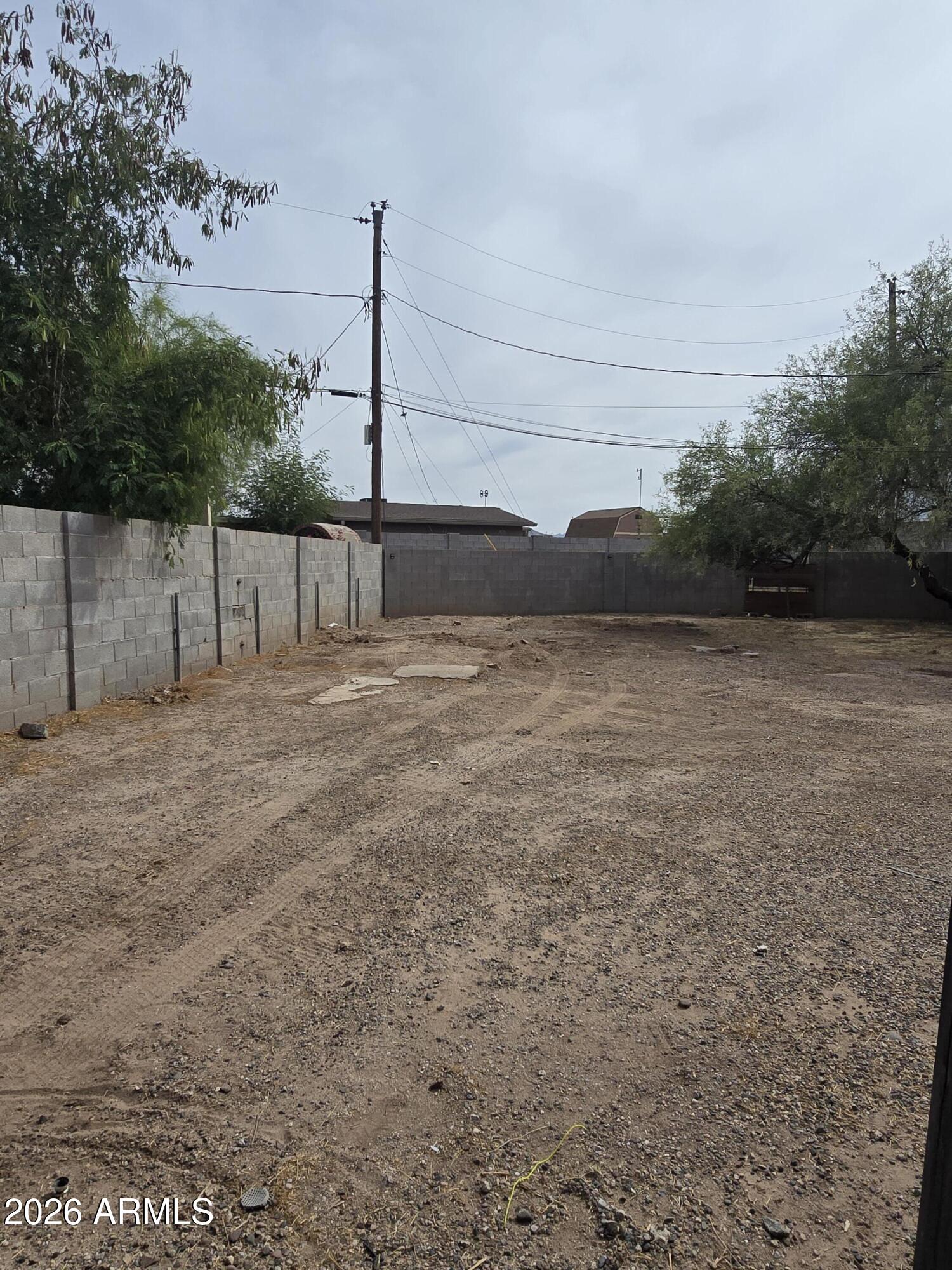 517 West Grove Street Phoenix, AZ 85041 - Photo 16 of 17