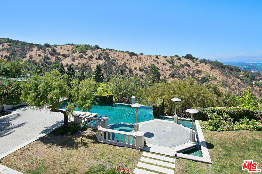 3351 Clerendon Road Beverly Hills, CA 90210 - Photo 19 of 34