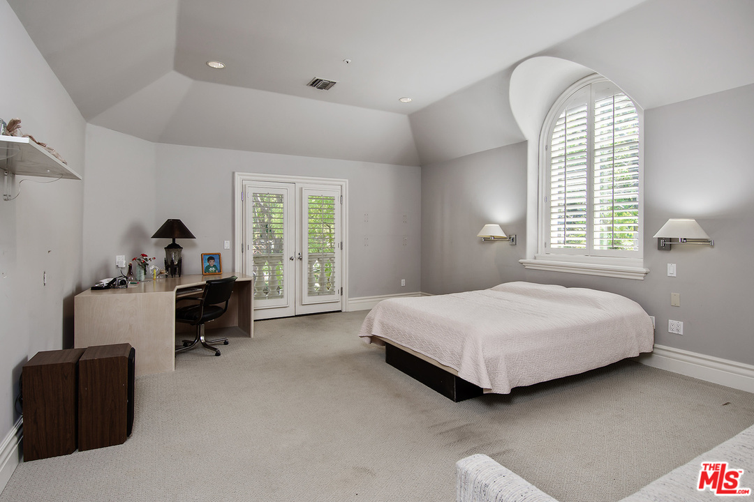 3351 Clerendon Road Beverly Hills, CA 90210 - Photo 23 of 34