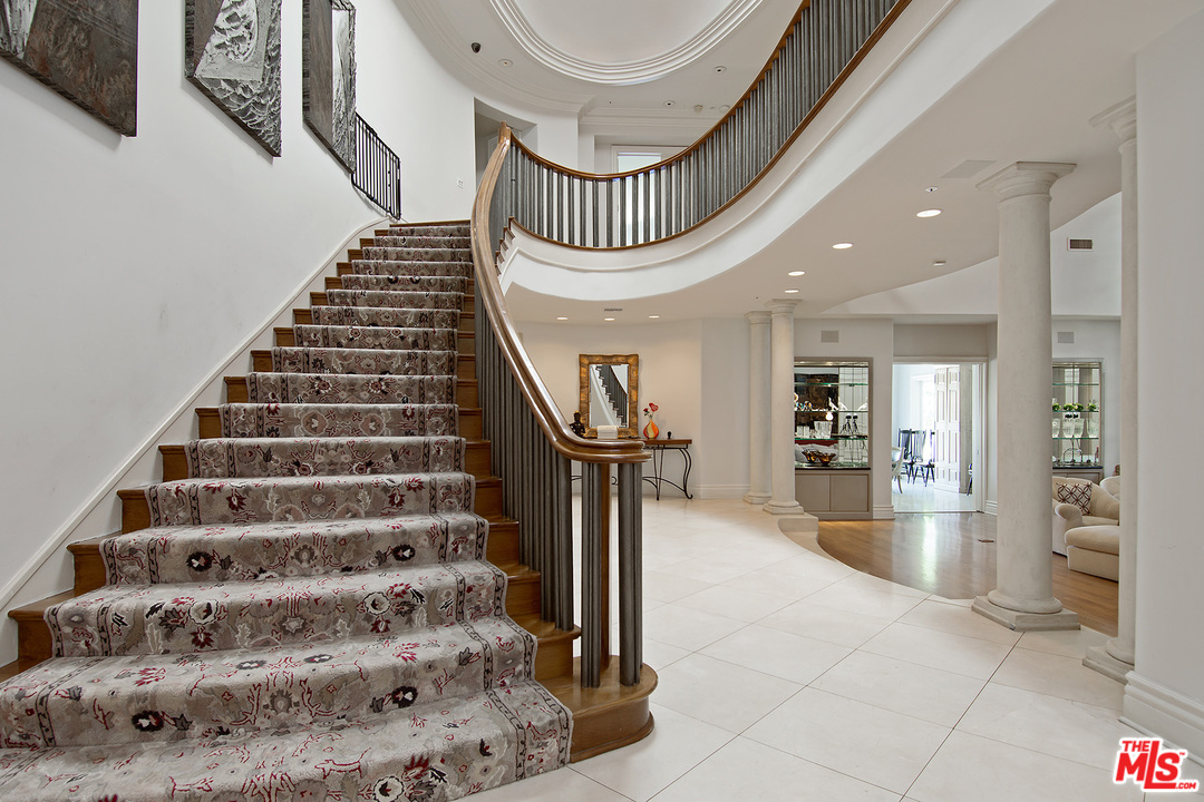 3351 Clerendon Road Beverly Hills, CA 90210 - Photo 5 of 34