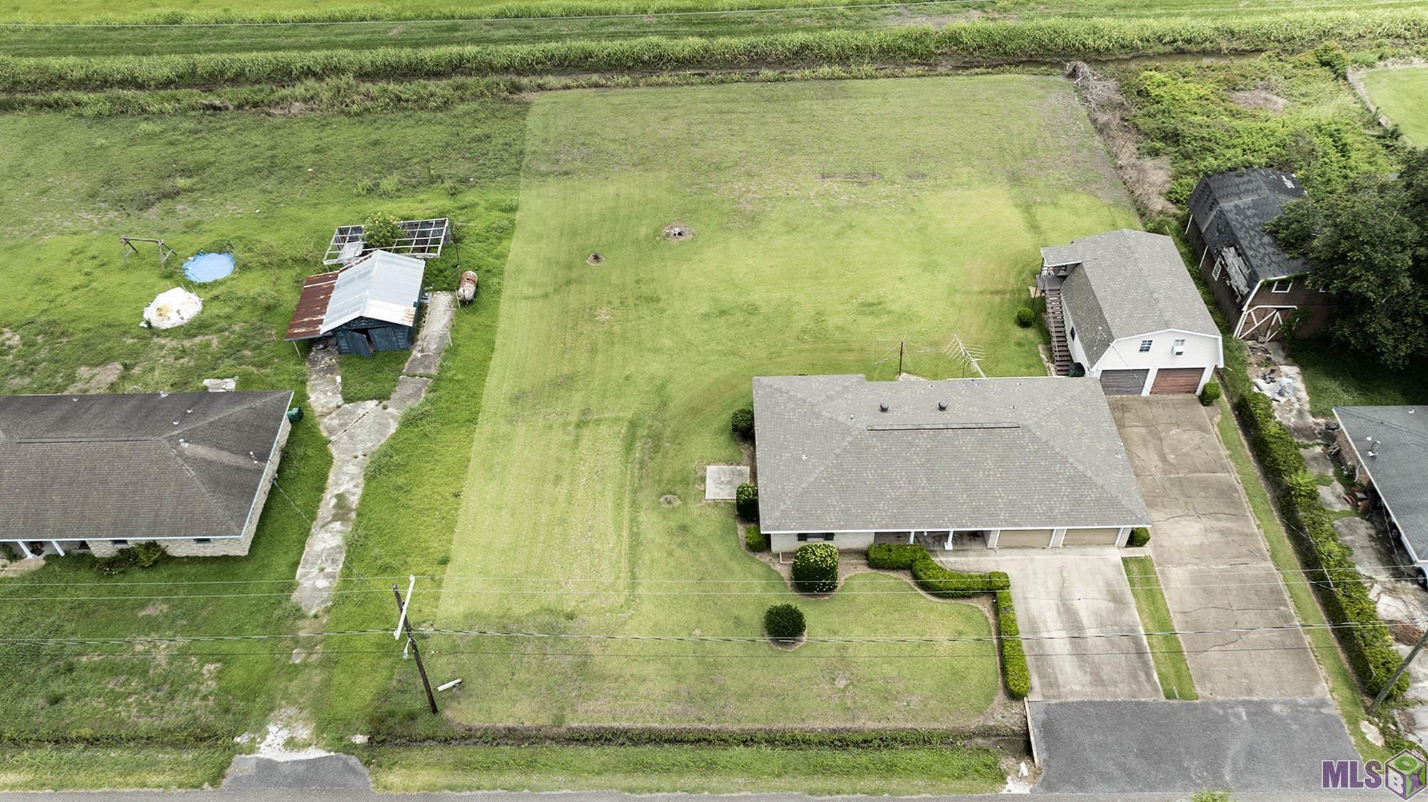 570 Hospital Drive Raceland, LA 70394 - Photo 4 of 30