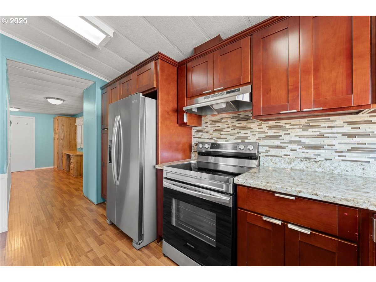 7455 Southeast King Road, Unit 11 Milwaukie, OR 97222 - Photo 29 of 48