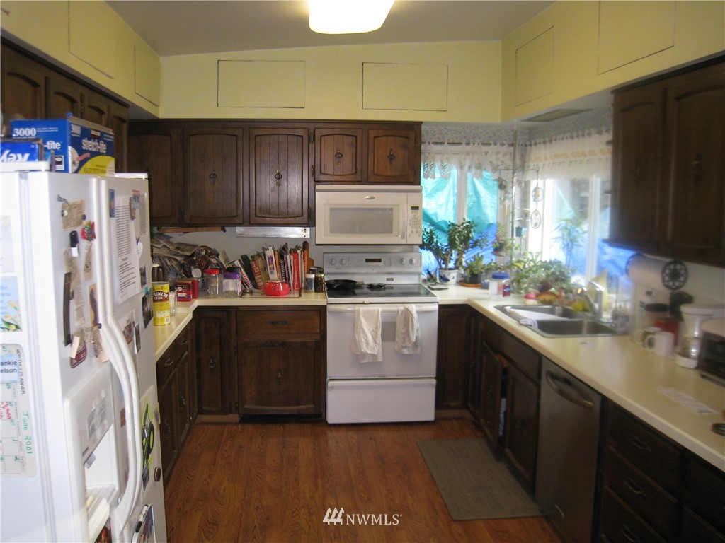 202 Cole Road Kelso, WA 98626 - Photo 4 of 24 Gallery Image 4