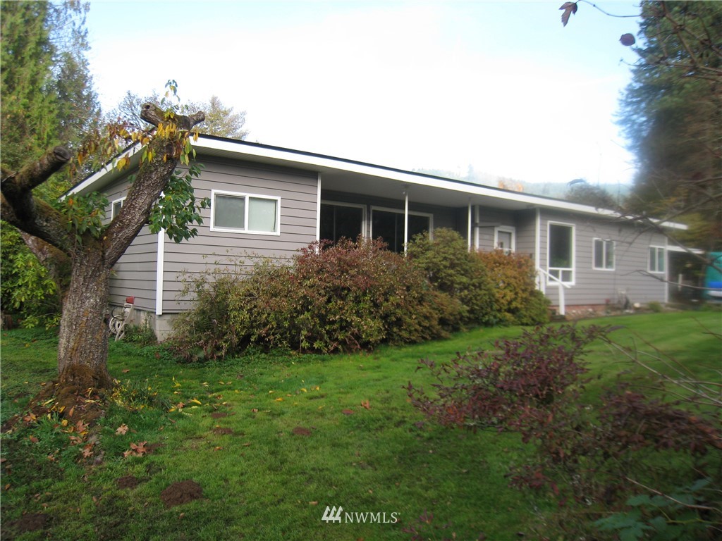 202 Cole Road Kelso, WA 98626 - Photo 9 of 24 Gallery Image 9