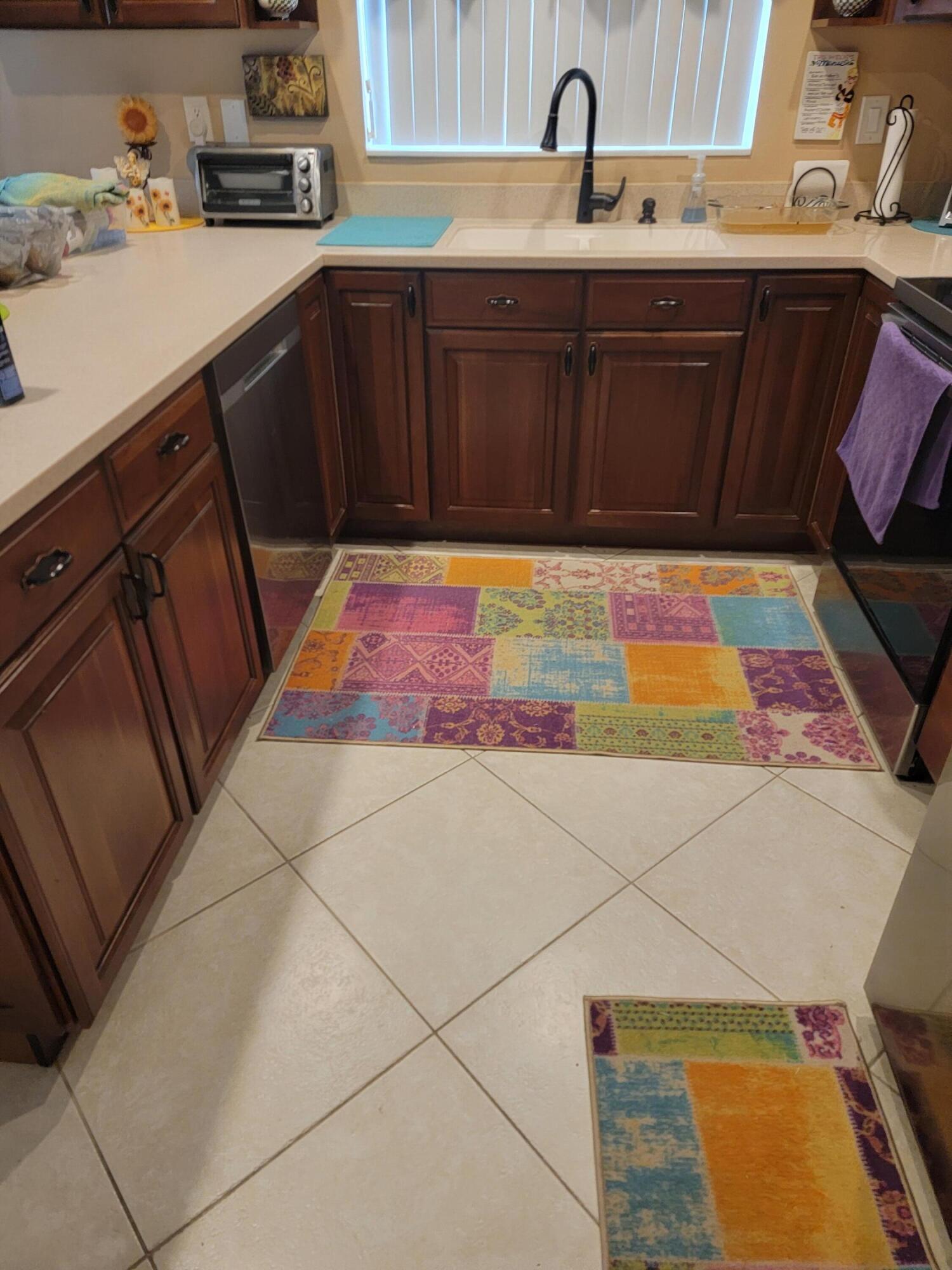 27 Vista Del Rio Boynton Beach, FL 33426 - Photo 13 of 45 Kitchen 1a