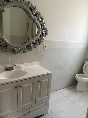 $2,200 | 109 Penn Place, Unit 1, Linden, NJ 07036