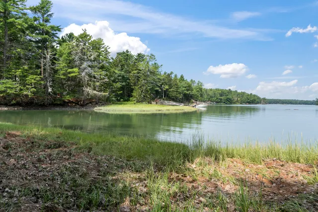 $1,600,000 | 42 Indian Point Terrace, Harpswell, ME 04079