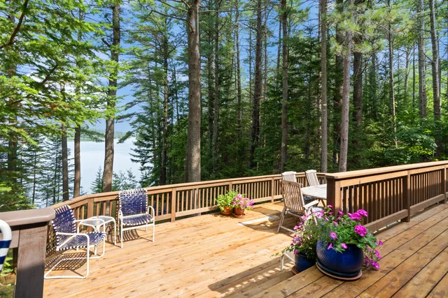 $1,600,000 | 42 Indian Point Terrace, Harpswell, ME 04079