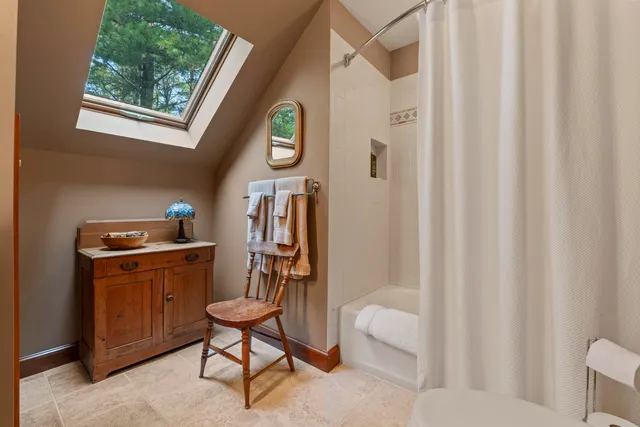 $1,600,000 | 42 Indian Point Terrace, Harpswell, ME 04079