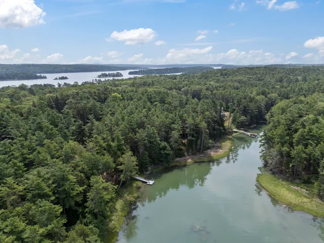 $1,600,000 | 42 Indian Point Terrace, Harpswell, ME 04079