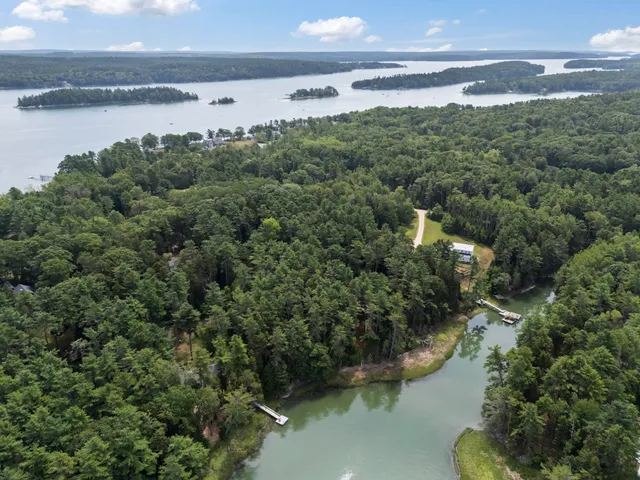 $1,600,000 | 42 Indian Point Terrace, Harpswell, ME 04079