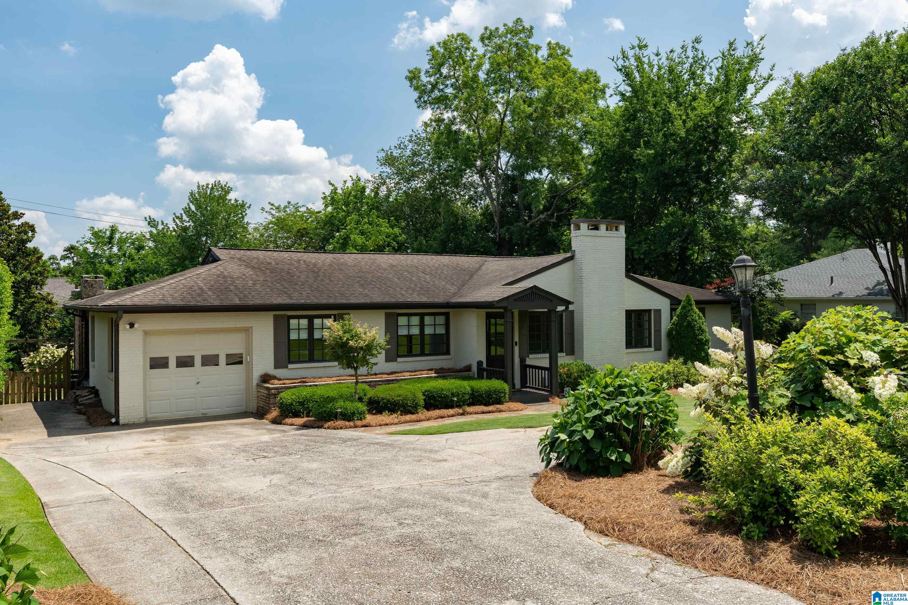 2209 Shades Crest Road Birmingham, AL 35216 - Photo 3 of 68