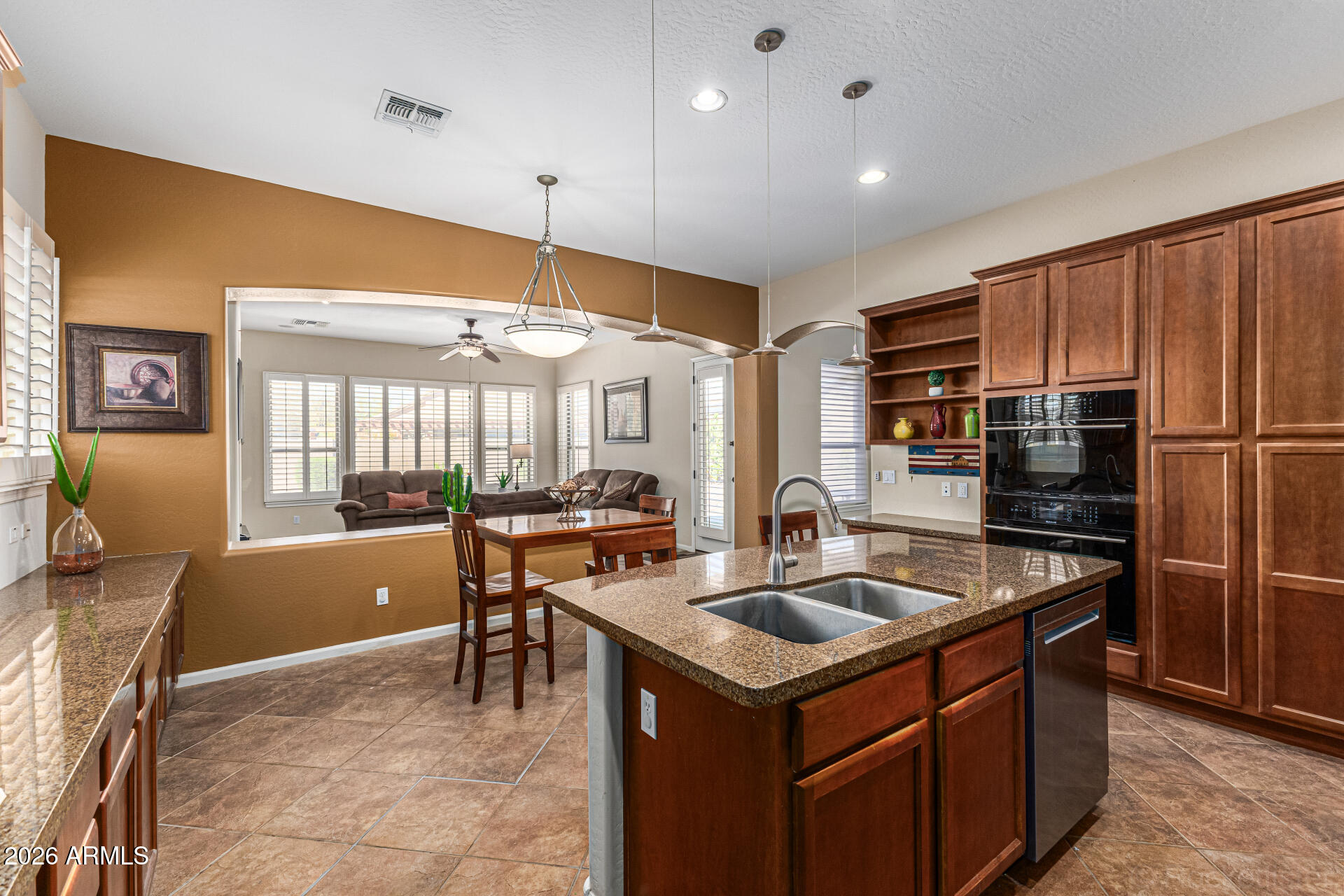 18334 West Piedmont Road Goodyear, AZ 85338 - Photo 11 of 54