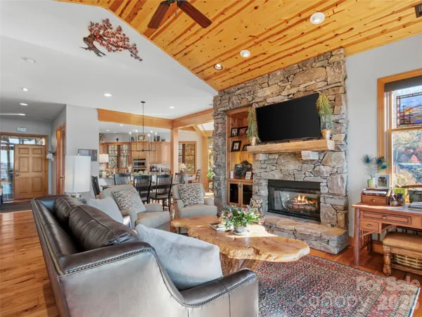 $975,000 | 121 Spring Rock Road, Unit C/1, Burnsville, NC 28714