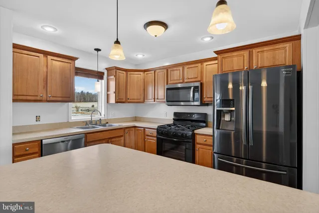 $300,000 | 735 Cragmoor Road, York Haven, PA 17370