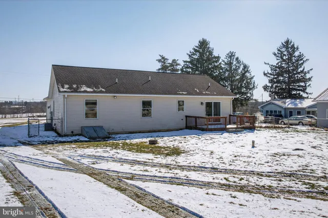 $300,000 | 735 Cragmoor Road, York Haven, PA 17370